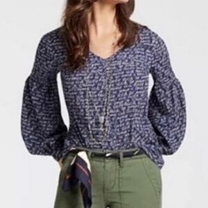 CAbi Te Amo Love Print Blouse Navy Women’s Size Small